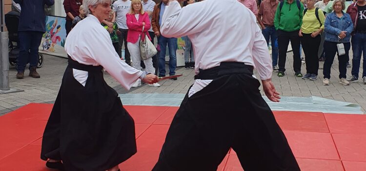 Erfolgreiche Aikido- und Judo-Vorführung beim Altstadtfest in Lippstadt